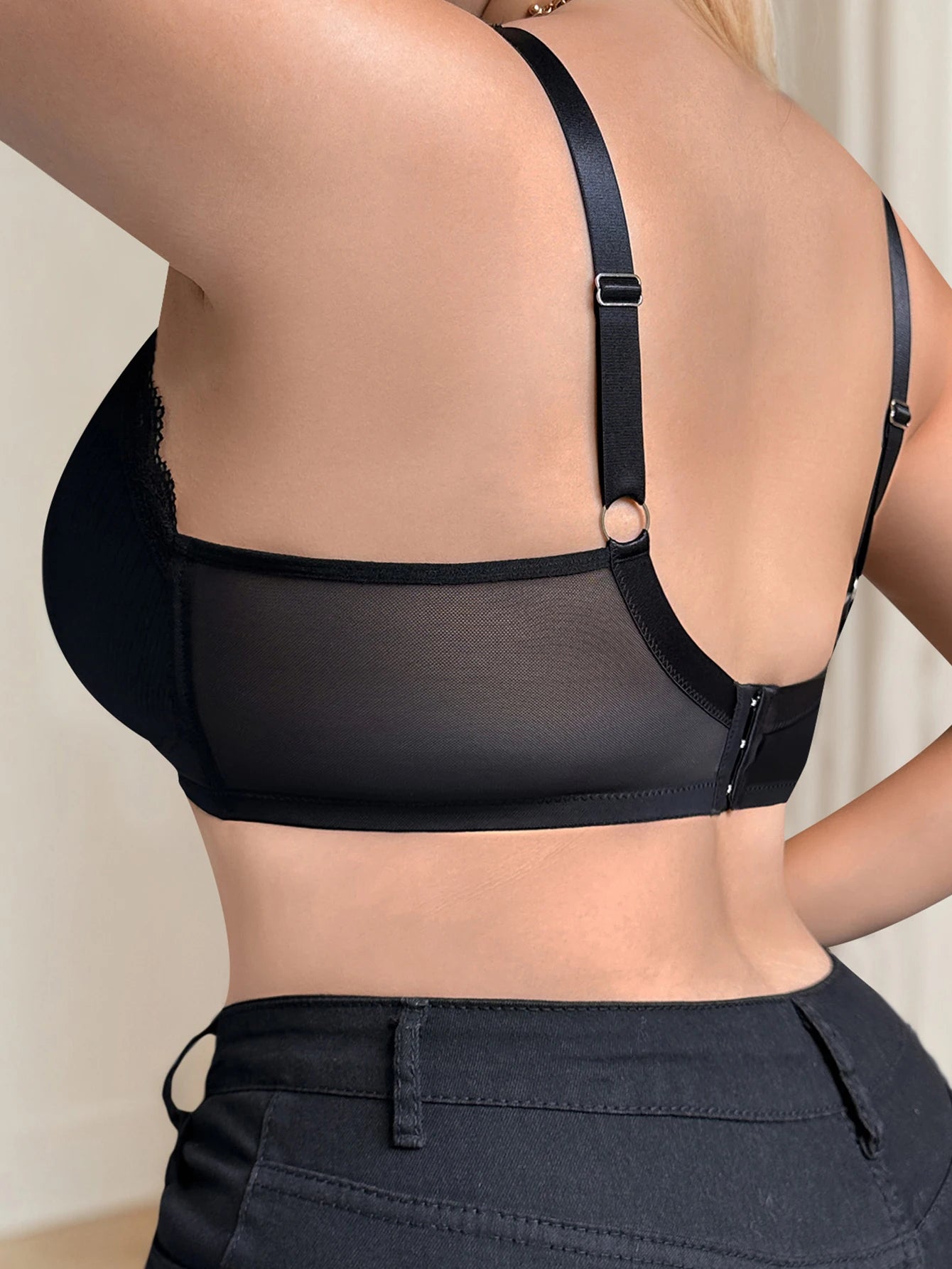 Black rimless plus size bra, plus size bra for women, lace plus size bra, full cup plus size bra, comfortable to wear MR3599