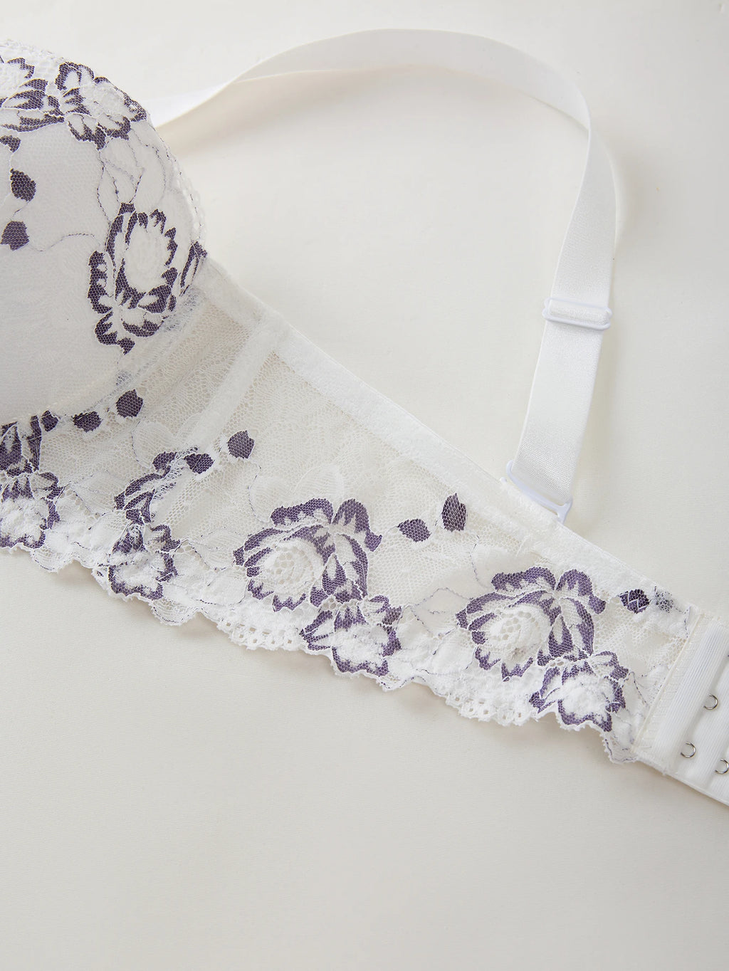 Plus Size Lace & Embroidery Women Bra Wide straps Underwire Side Support Push Up Bra Supportive Thin Cup Lingerie for Women