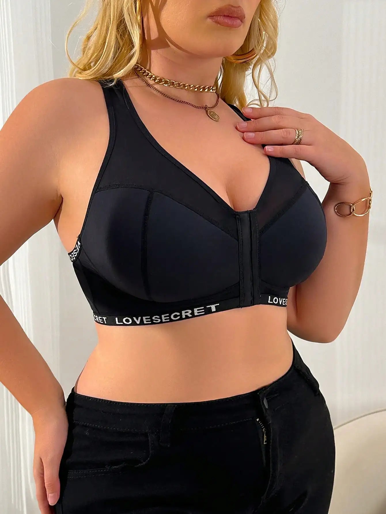 Women Plus Size Lace Bra Front Closure Full Coverage Supportive Wirefree Padded Bra Comfort Seamless Daily Lingerie Black Date V