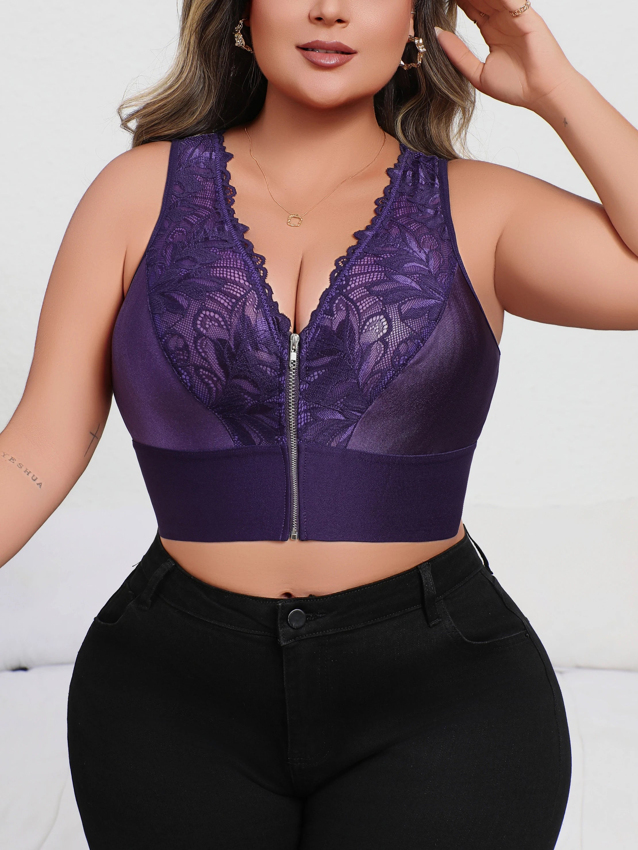 New Arrival Plus Size Sexy Purple Embroidered Lingerie, Plunge Push-up Bra with Front Zip