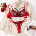 A Set of Sexy Red Lingerie, Including a Bra and Panties with Daisy Patterns, as Well as a Comfortable Home-Style ZA825127