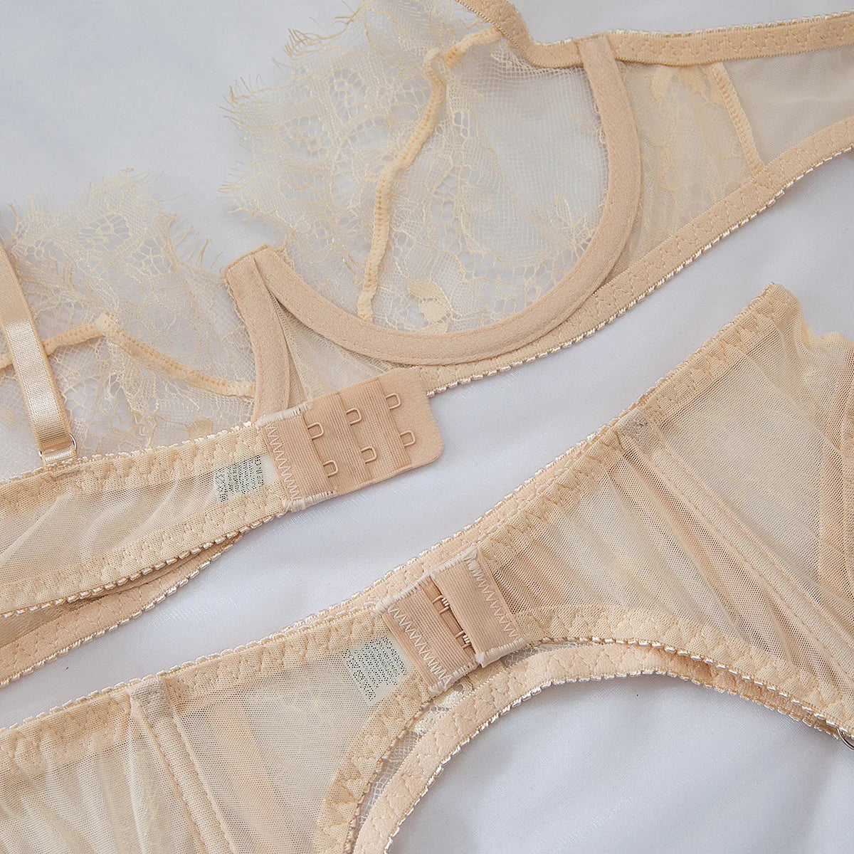 Women's Sexy Lingerie Bra Set Lace Three-piece Style Sexy Mesh See-through Bra Set Perfect for An Evening Date Sexy Lingerie Bra