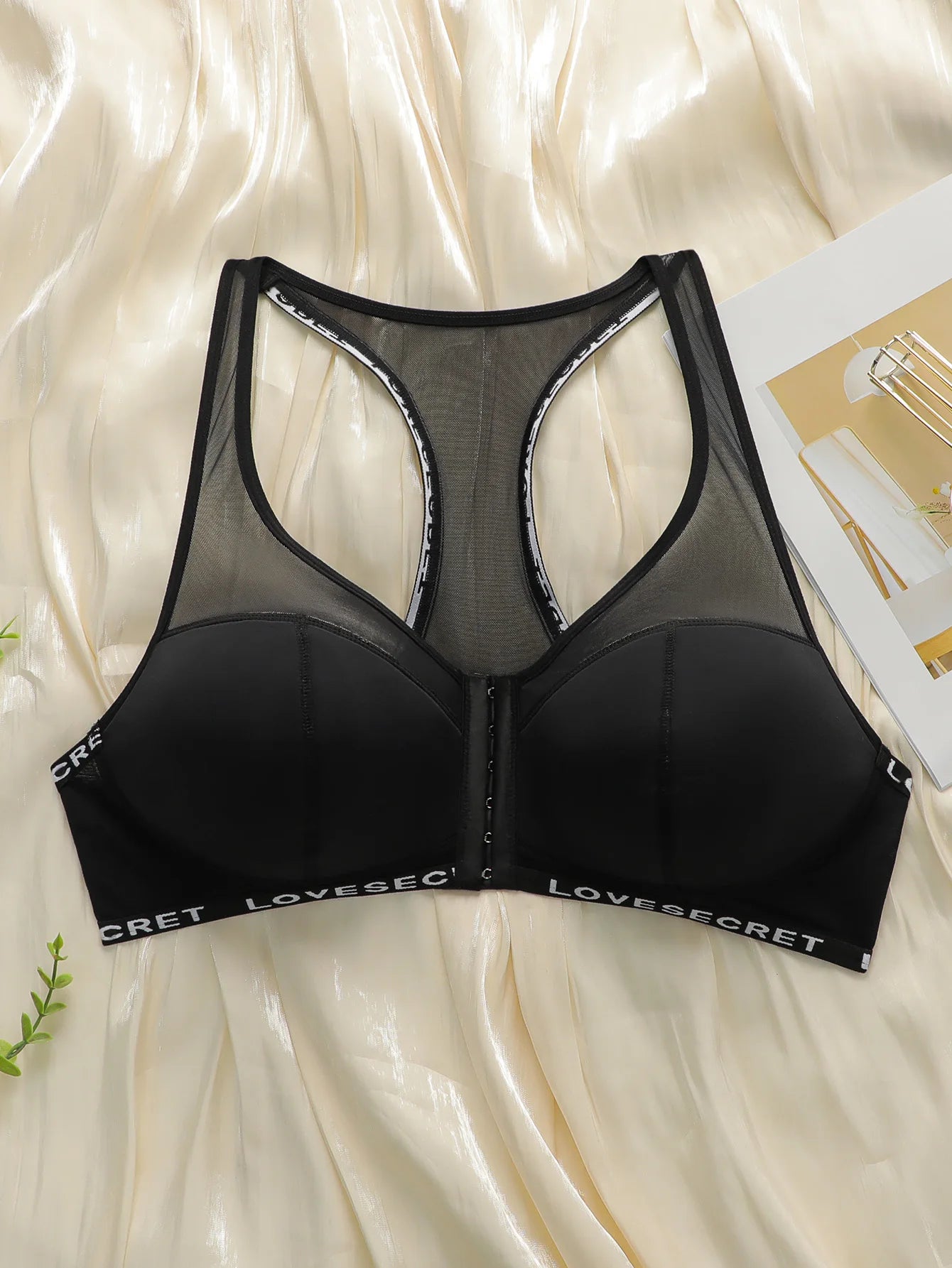 Women Plus Size Lace Bra Front Closure Full Coverage Supportive Wirefree Padded Bra Comfort Seamless Daily Lingerie Black Date V